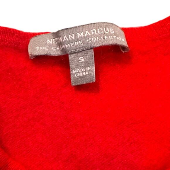 Neiman Marcus Puffed Half Sleeve Cashmere Pullover Sweater, Red, size S - Picture 2 of 6